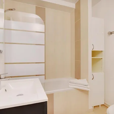 Maison De La Radio - Tour Effeil *