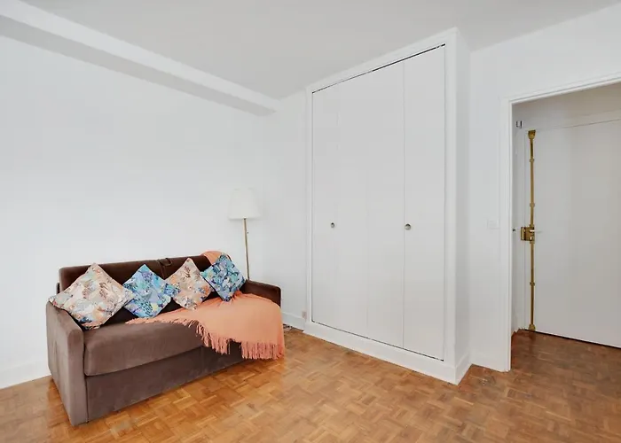 Maison De La Radio - Tour Effeil *